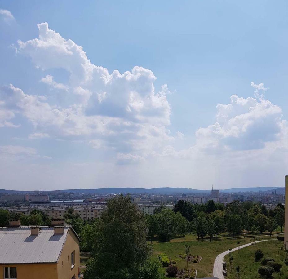 Apartamento Sloneczny Kielce Exterior foto